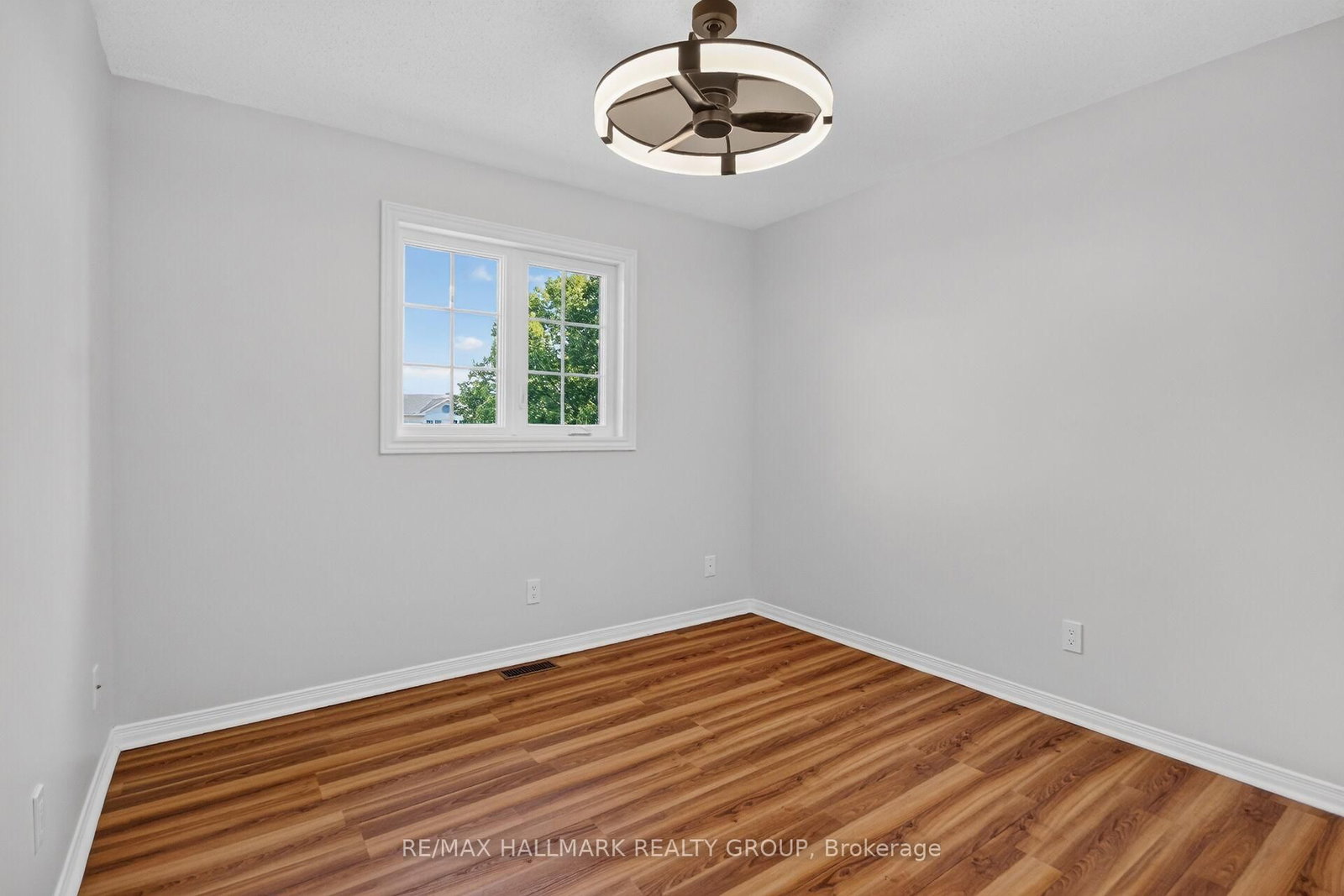 82 Whalings Circle • Stittsville, ON photo 28