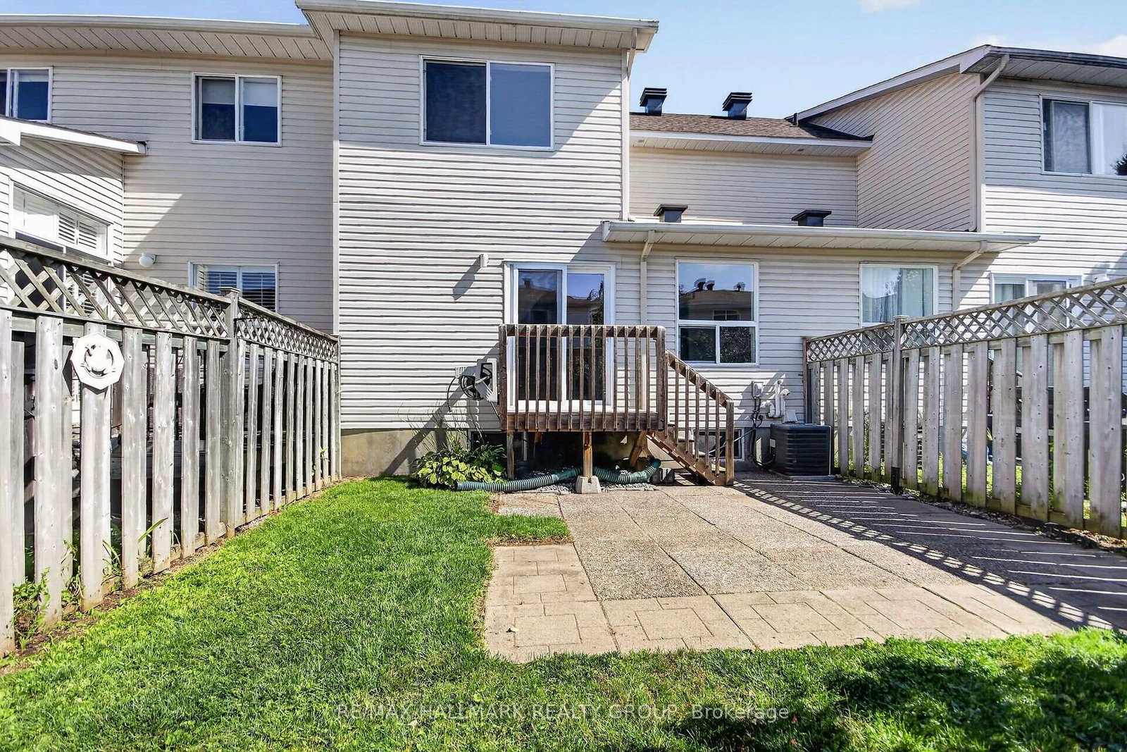82 Whalings Circle • Stittsville, ON photo 35