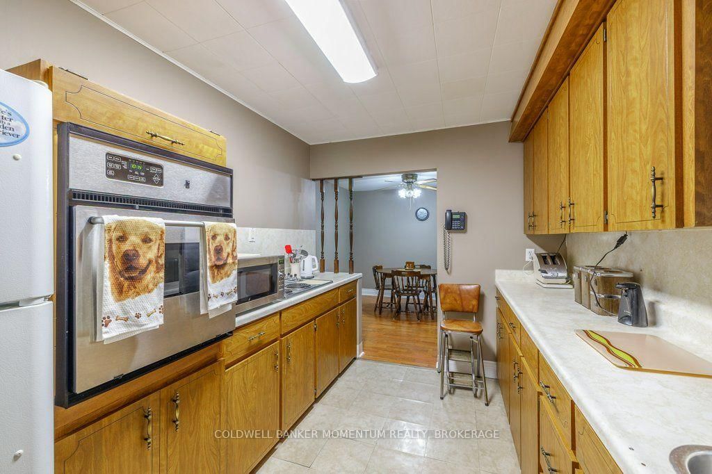 25 Clayburn Avenue • St. Catharines, ON photo 15