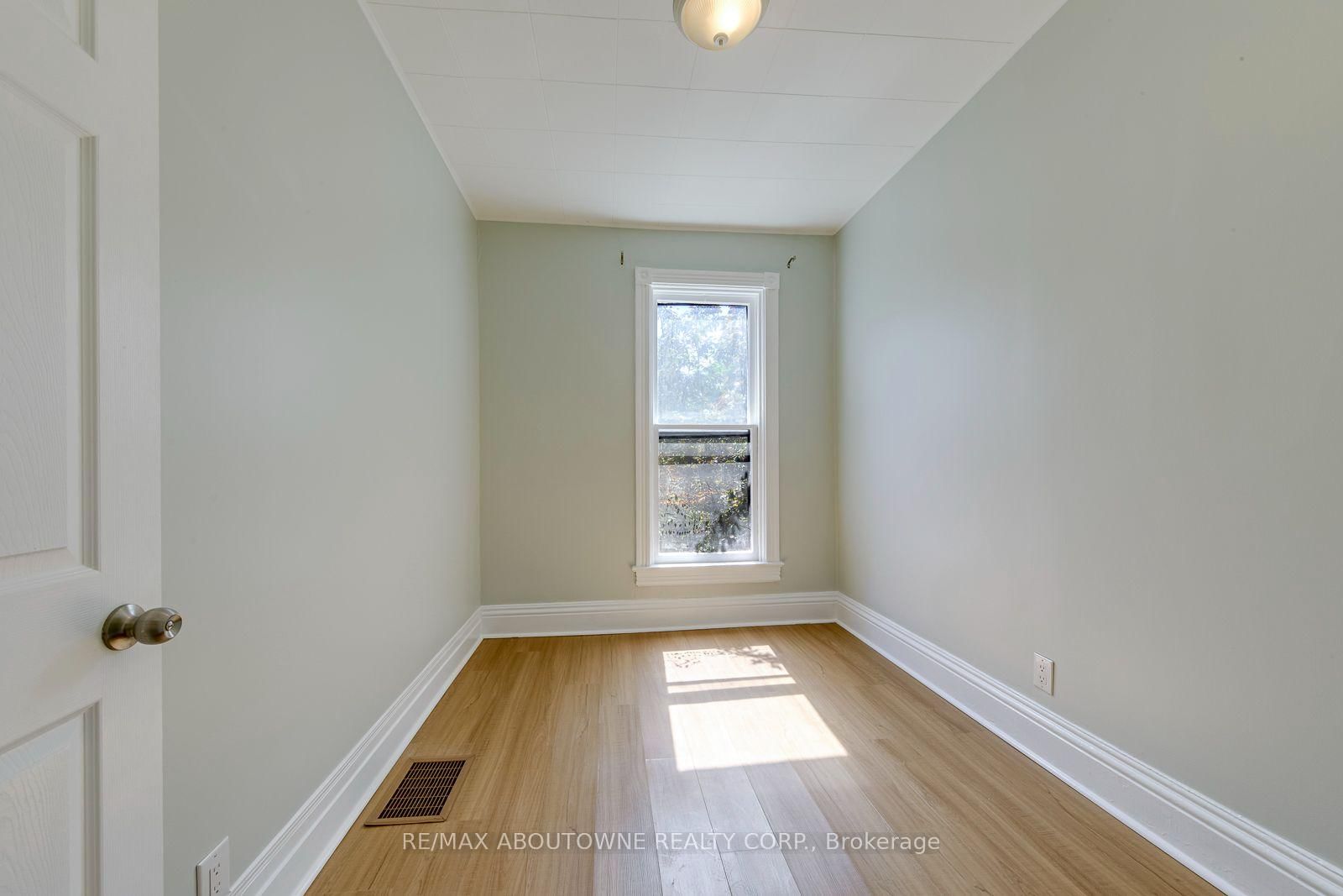 100 Grant Avenue • Hamilton, ON photo 26