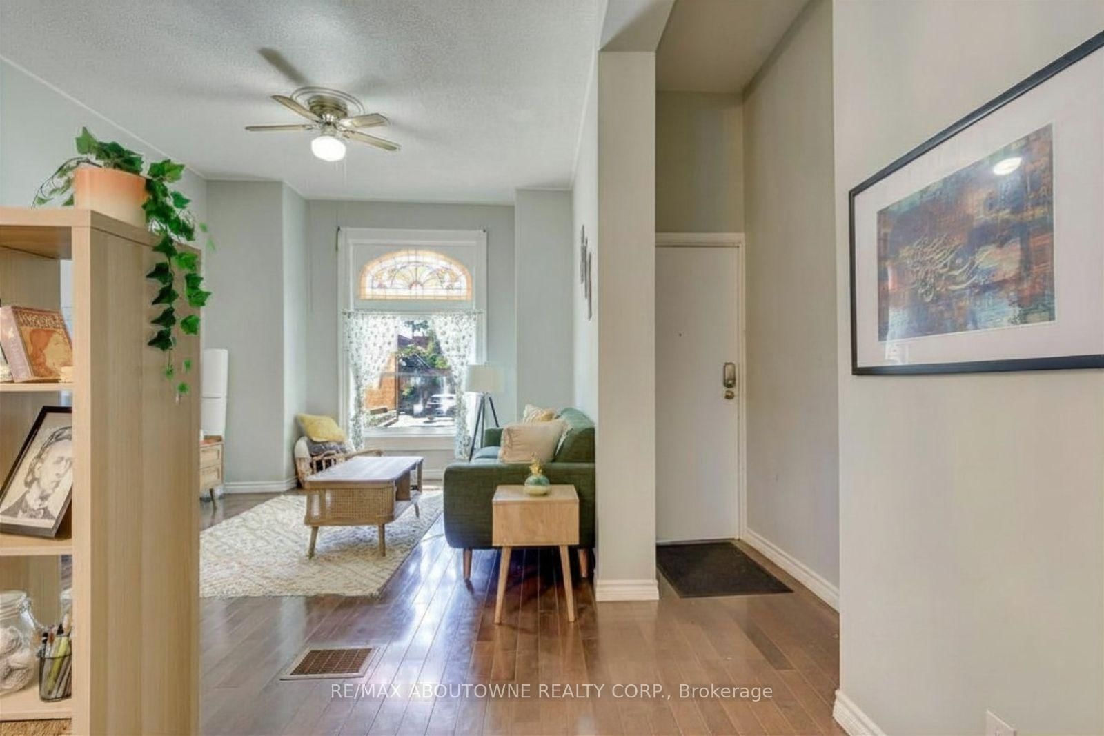 100 Grant Avenue • Hamilton, ON photo 4