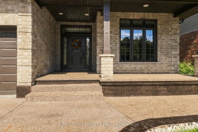 1538 Sandpiper Drive • London North, ON photo 2