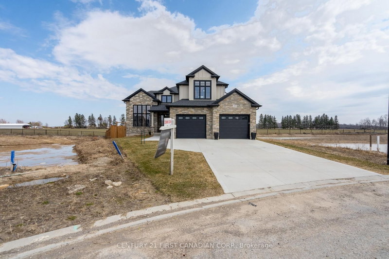 24 Postma Crescent