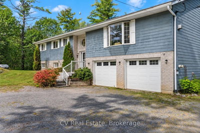1045 Narrows Road • Gravenhurst, ON photo 4