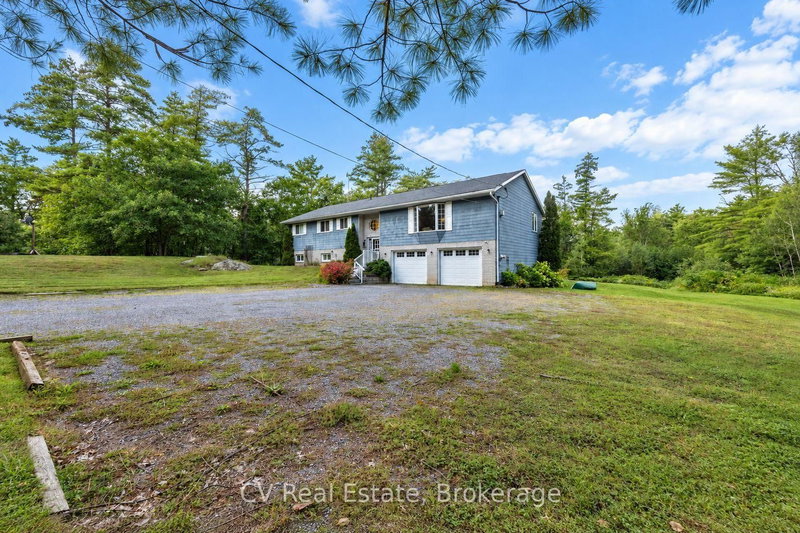 1045 Narrows Road