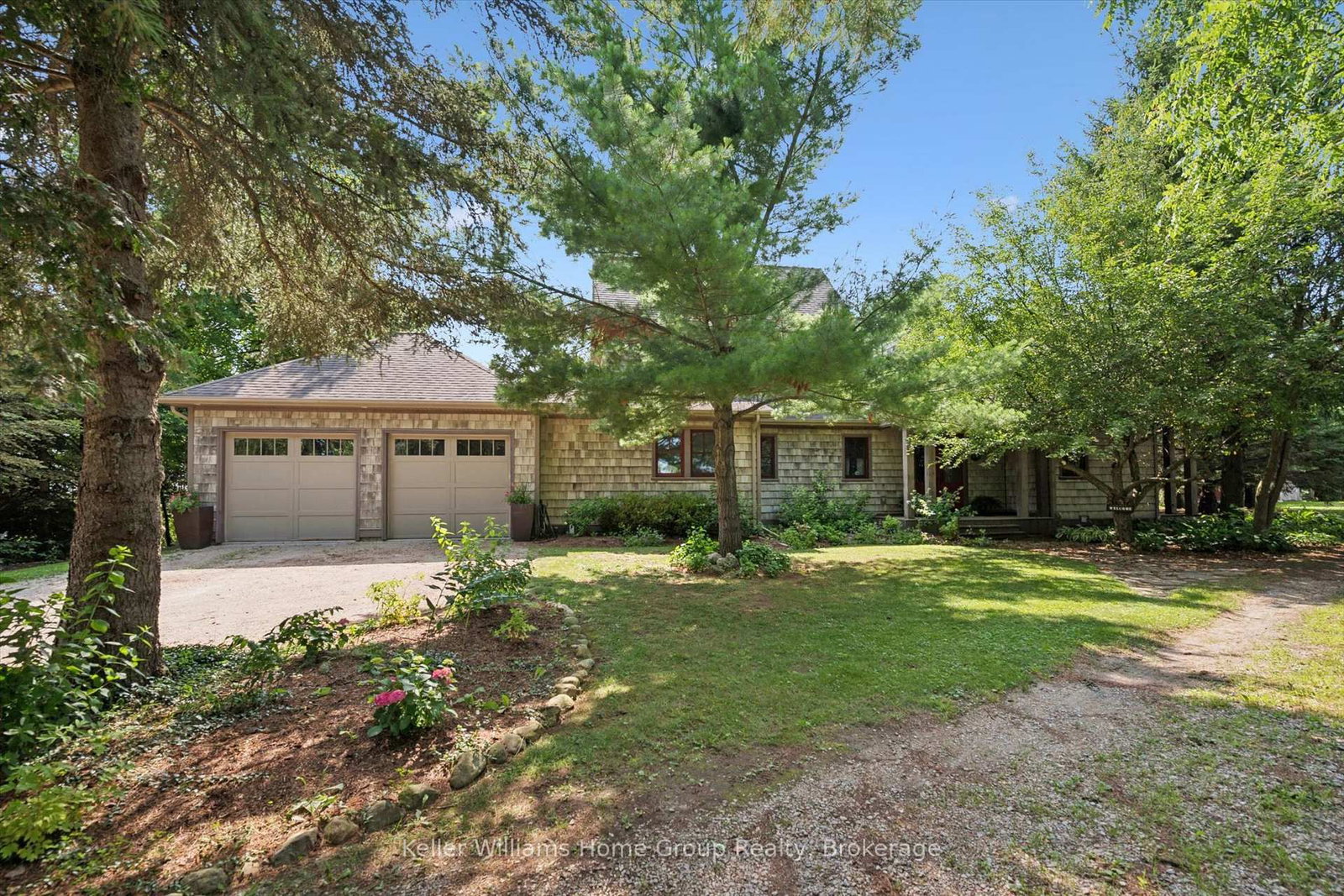 7708 Nichol Sideroad 15 • Centre Wellington, ON photo 2