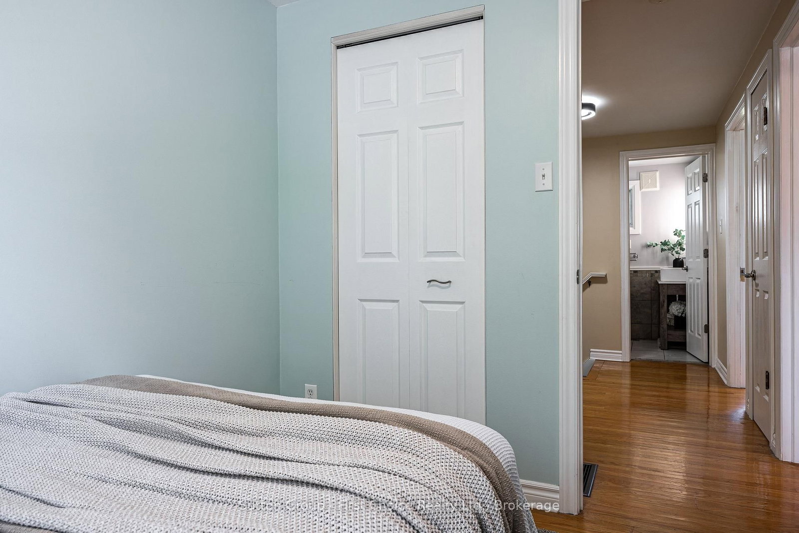 93 Kemp Crescent • Stratford, ON photo 16