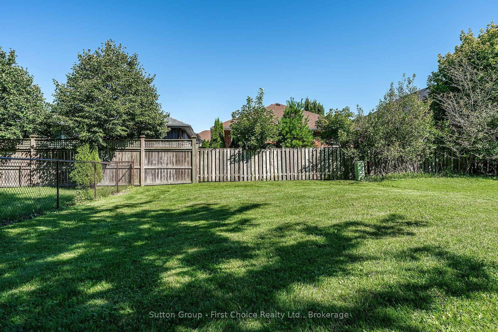 93 Kemp Crescent • Stratford, ON photo 38