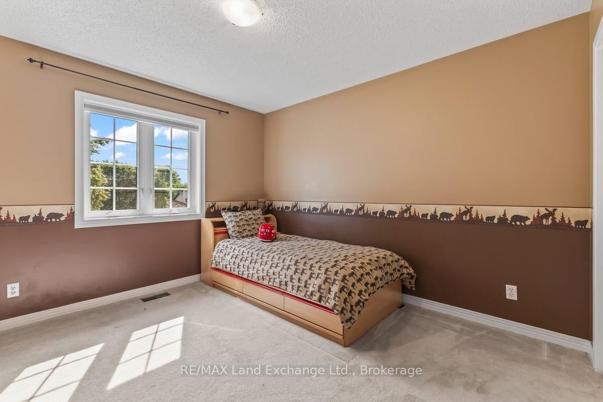 932 Parkwood Drive • Saugeen Shores, ON photo 15