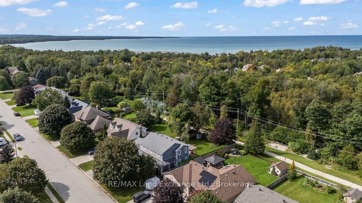 932 Parkwood Drive • Saugeen Shores, ON photo 34