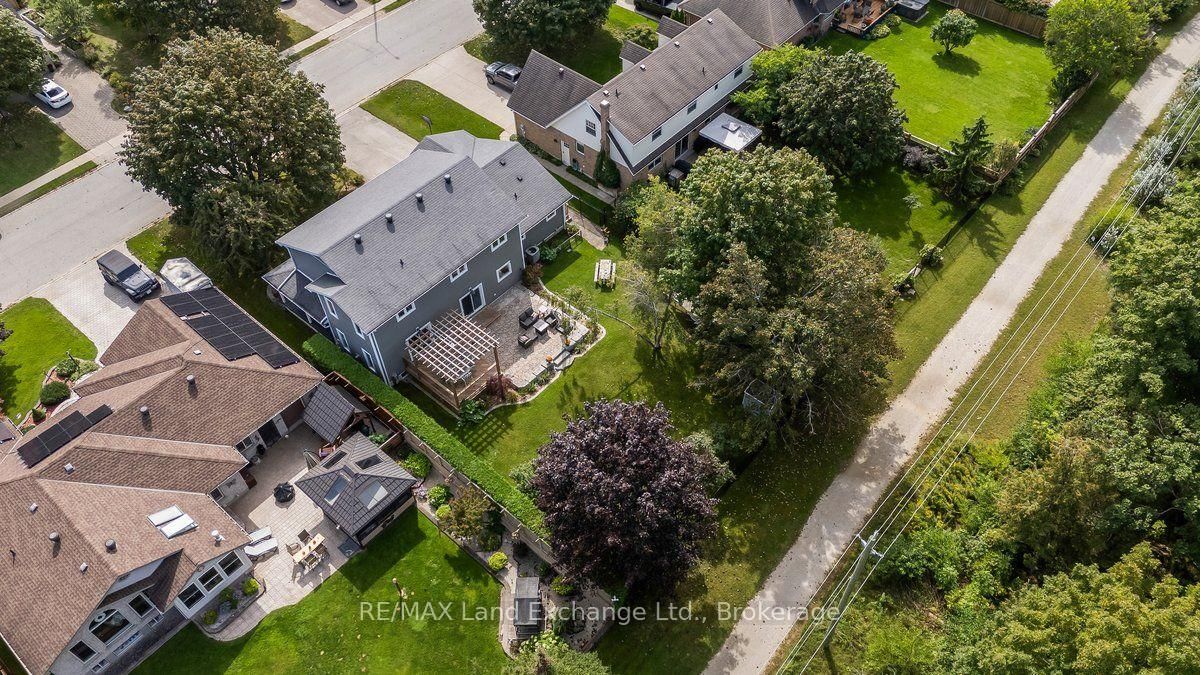 932 Parkwood Drive • Saugeen Shores, ON photo 35