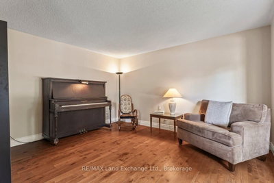932 Parkwood Drive • Saugeen Shores, ON photo 5