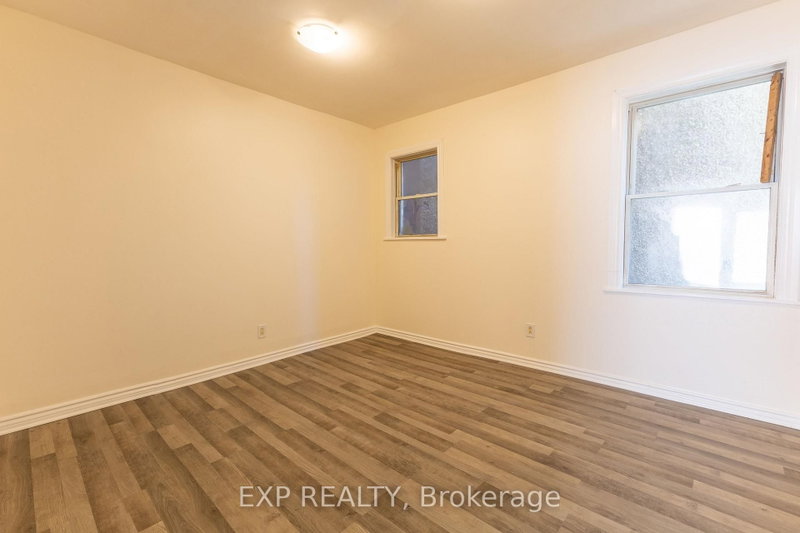 288 Montreal Rd photo 4