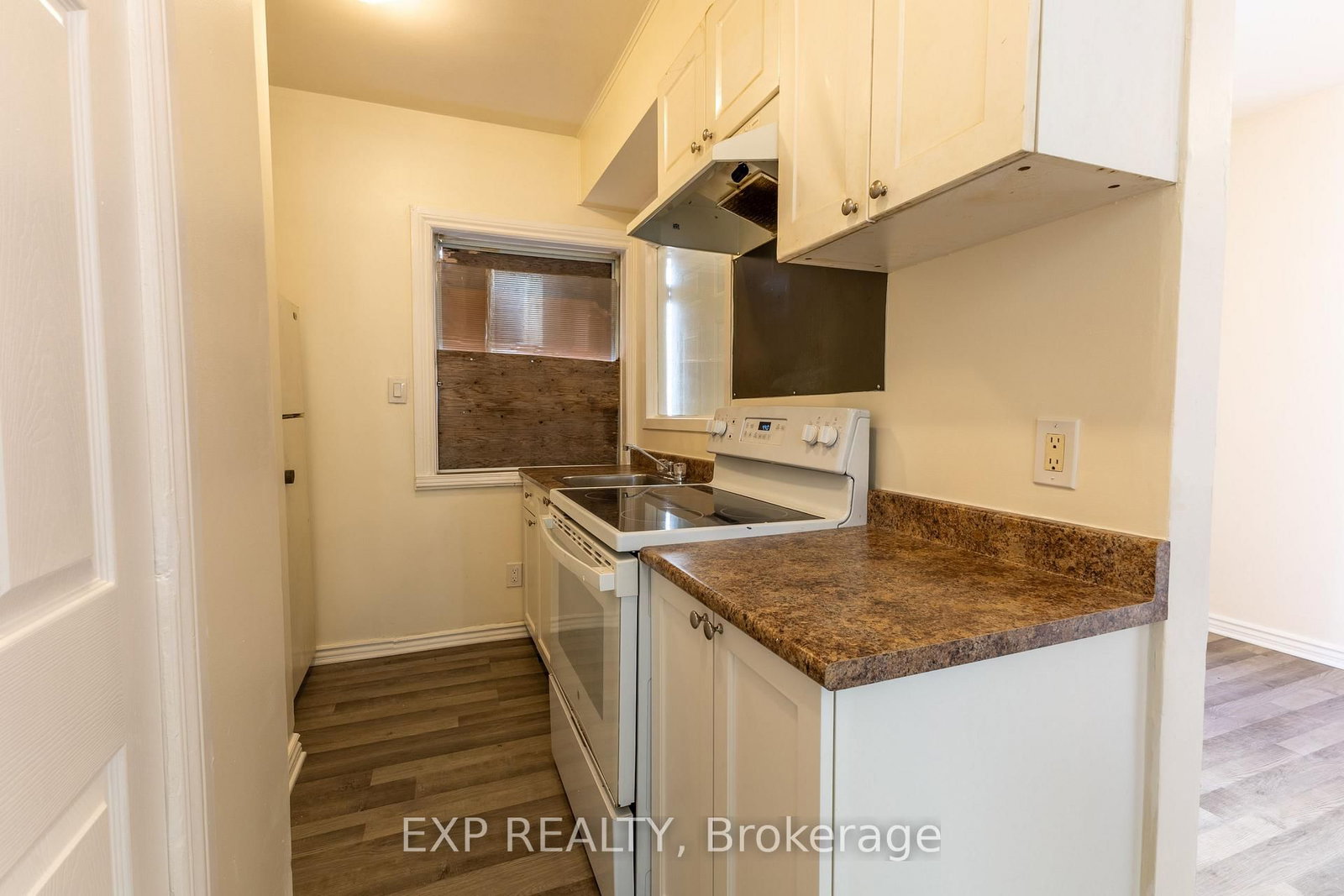 4-288 Montreal Rd, Ottawa, view 6
