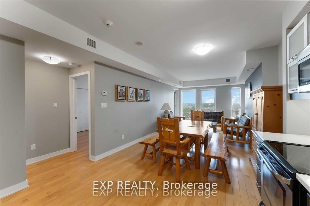 1607-40 Nepean St, Ottawa, view 11