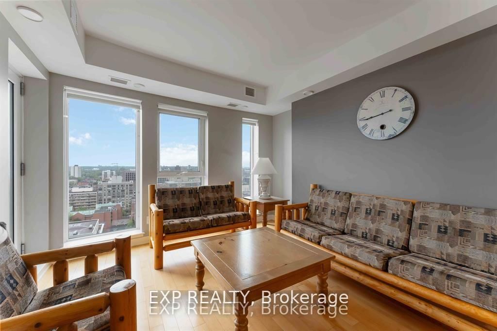 1607-40 Nepean St, Ottawa, view 14