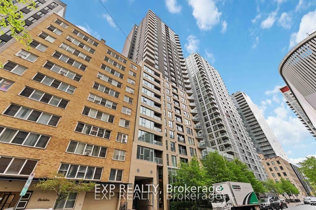 1607-40 Nepean St, Ottawa, view 2