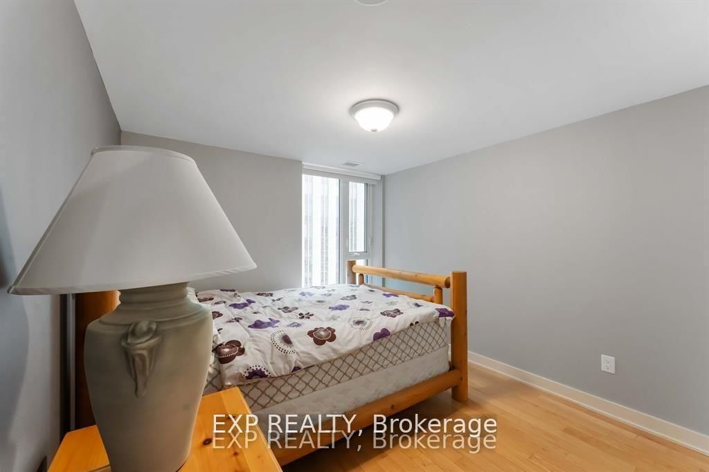 1607-40 Nepean St, Ottawa, view 25