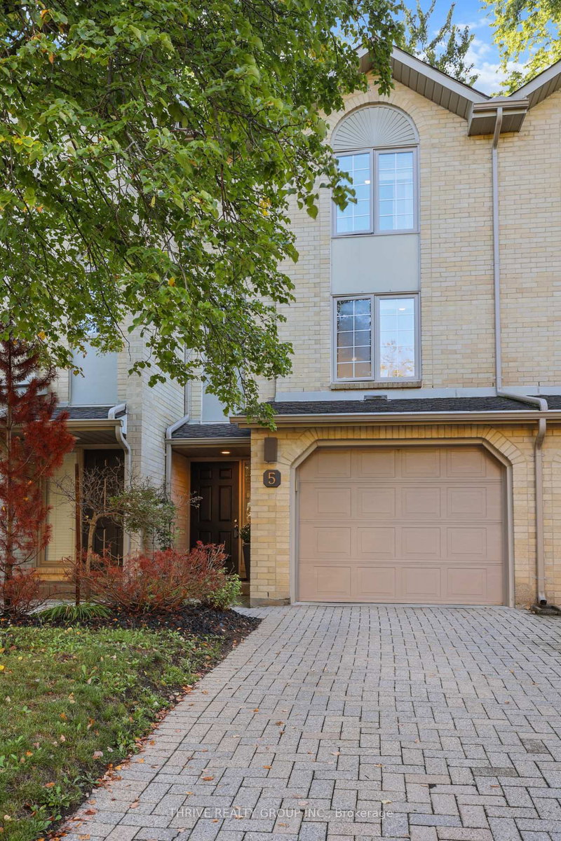 5 - 1399 Commissioners Road W