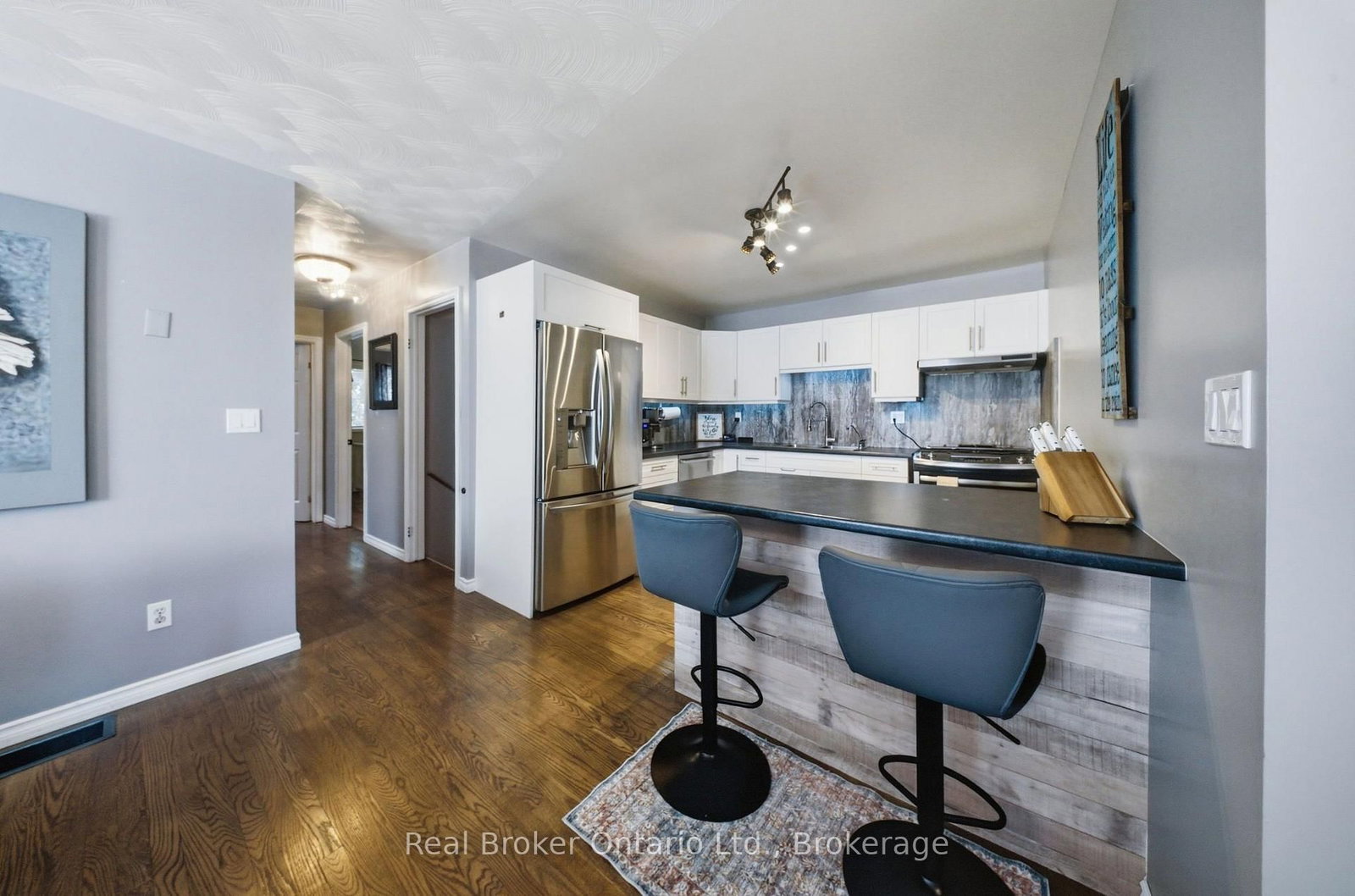 11 Dundas Street W • Brant, ON photo 15