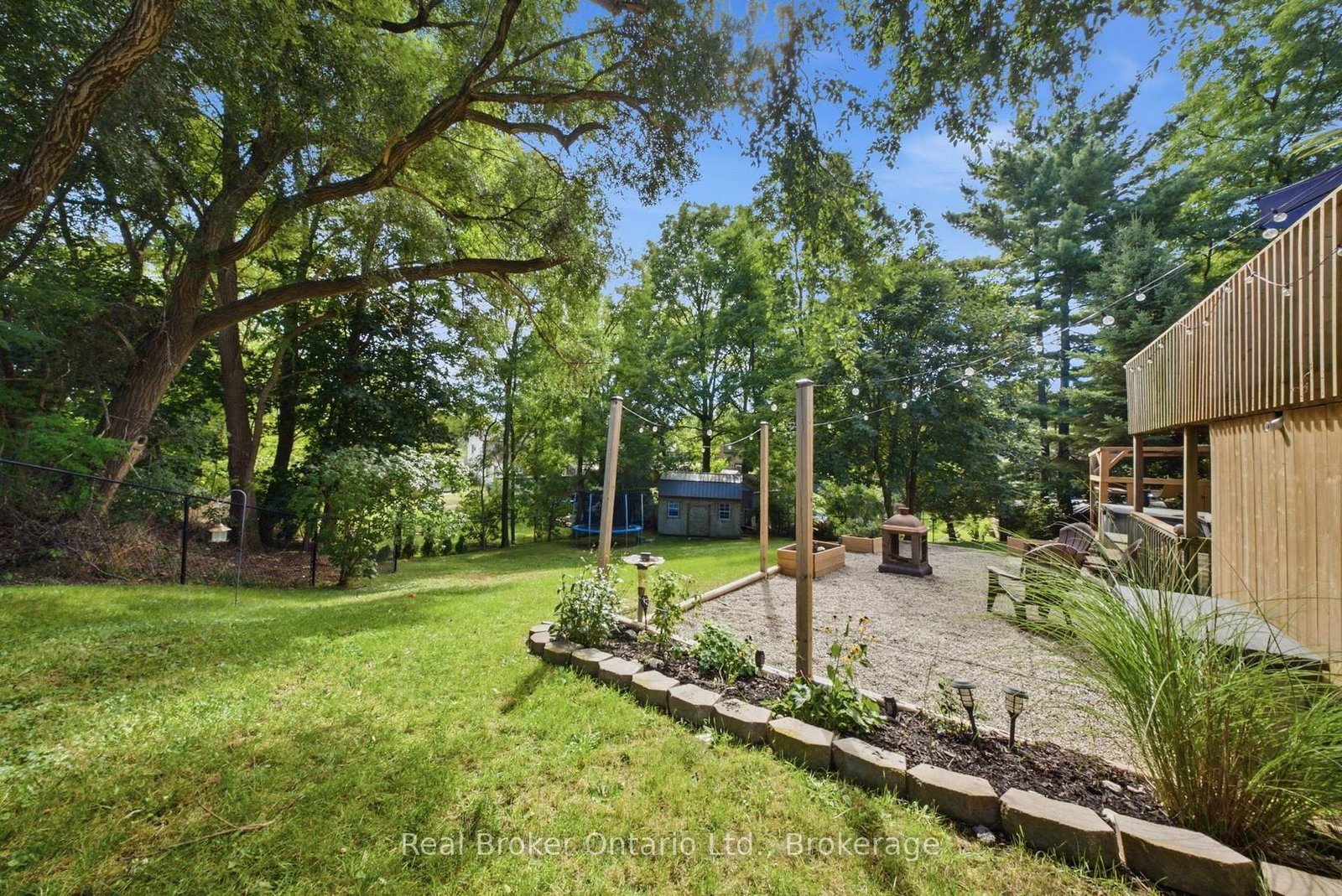 11 Dundas Street W • Brant, ON photo 35