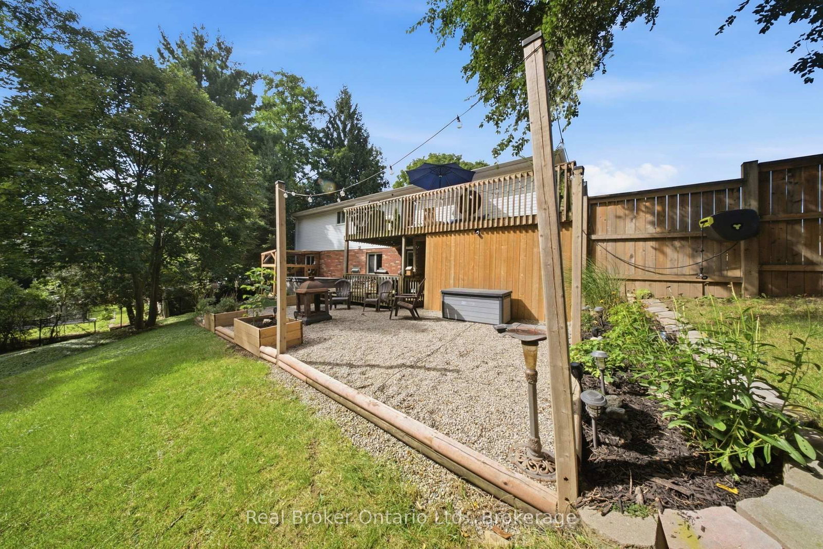 11 Dundas Street W • Brant, ON photo 36