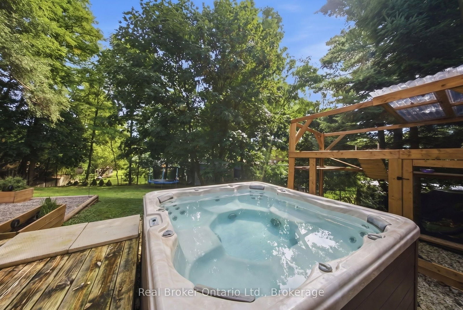11 Dundas Street W • Brant, ON photo 40