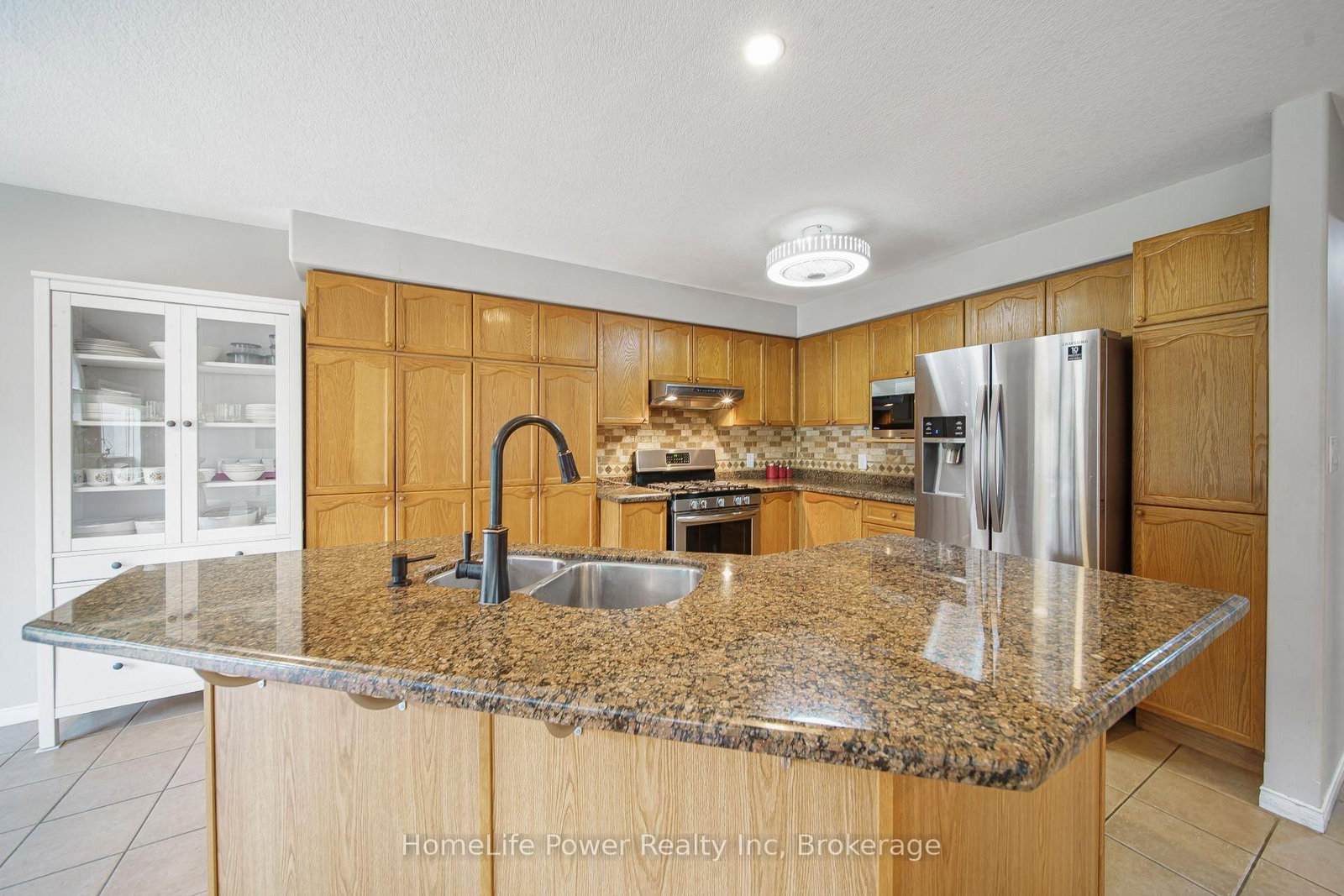 765 BRANDENBURG Boulevard • Waterloo, ON photo 15