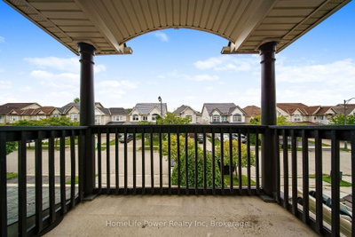 765 BRANDENBURG Boulevard • Waterloo, ON photo 2