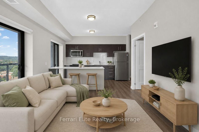 15 Queen St S photo 5