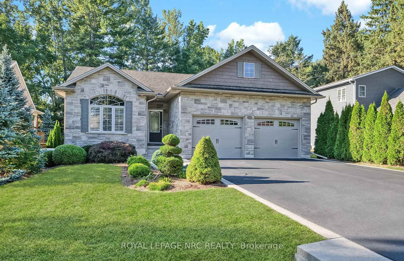3309 Grove Avenue • Fort Erie, ON photo 1