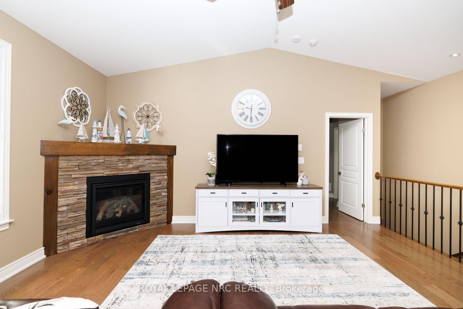 3309 Grove Avenue • Fort Erie, ON photo 8