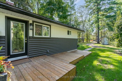 121 Stanley Road • Kawartha Lakes, ON photo 4