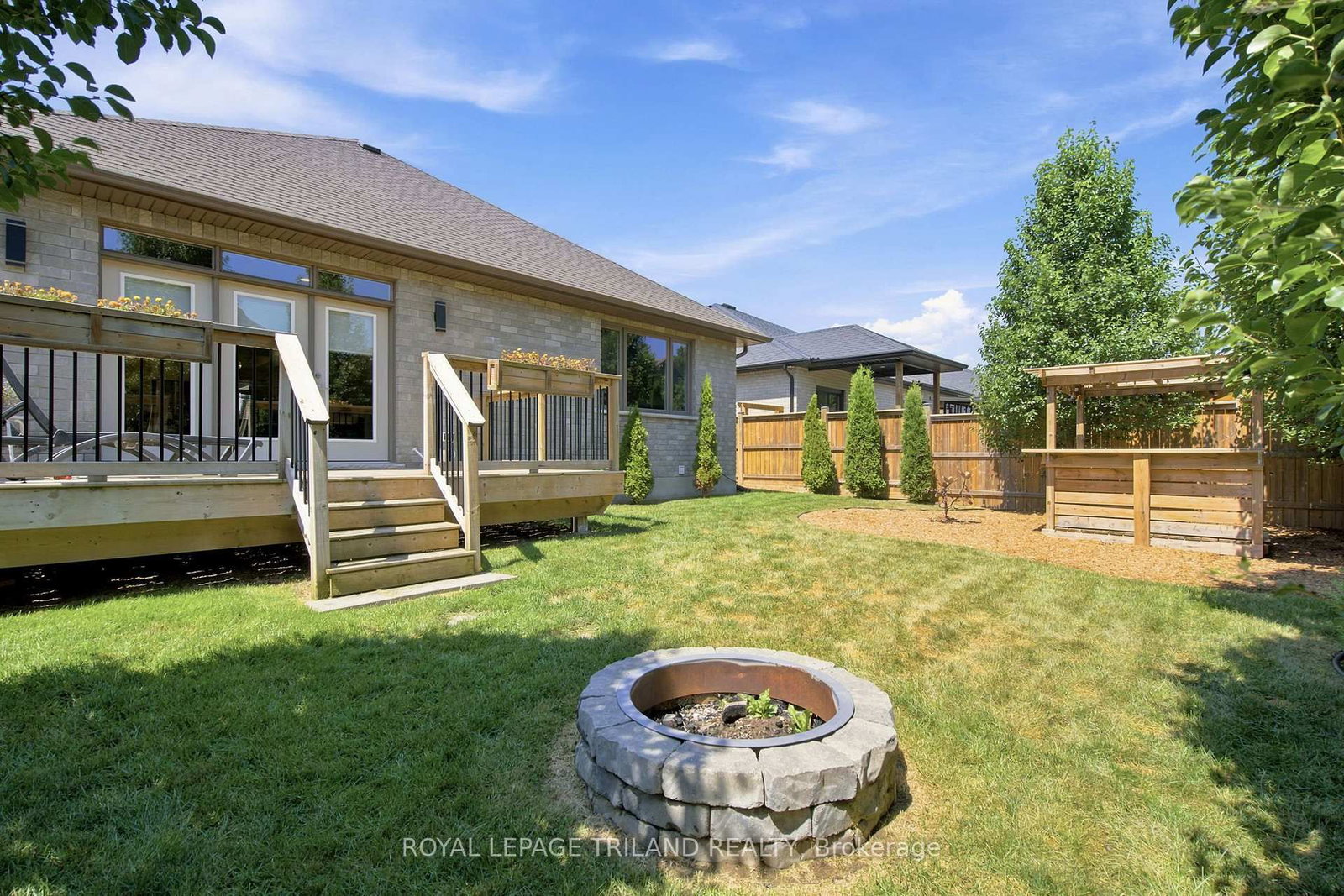 149 Collins Way • Strathroy-Caradoc, ON photo 43