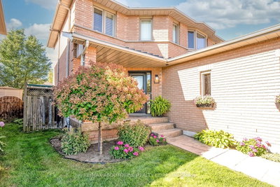 83 Niska Drive • Hamilton, ON photo 2