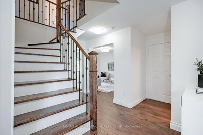 83 Niska Drive • Hamilton, ON photo 5