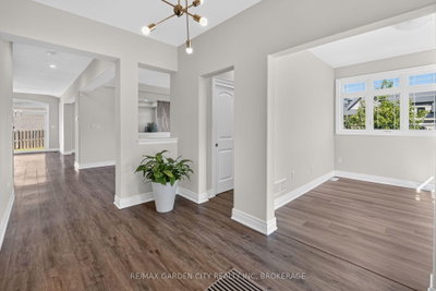 57 Bergenstein Cres Crescent • Pelham, ON photo 6