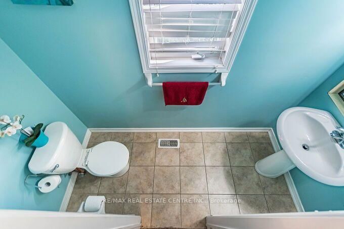 84 Lambert Crescent • Brantford, ON photo 11