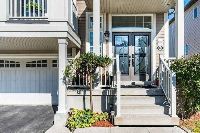84 Lambert Cres photo 4