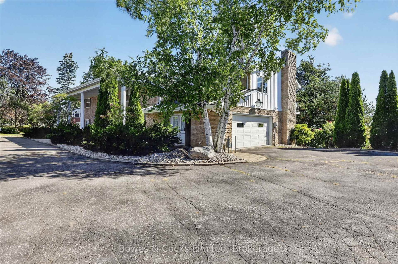 1562 Champlain Drive • Peterborough, ON photo 3