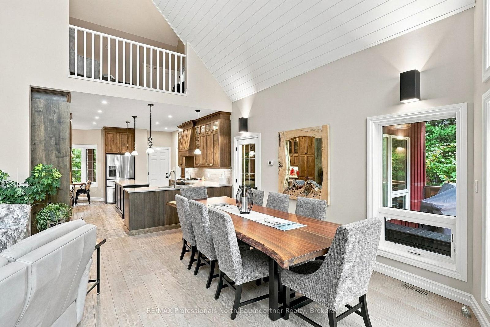 1018 Chicory Drive • Dysart et al, ON photo 10