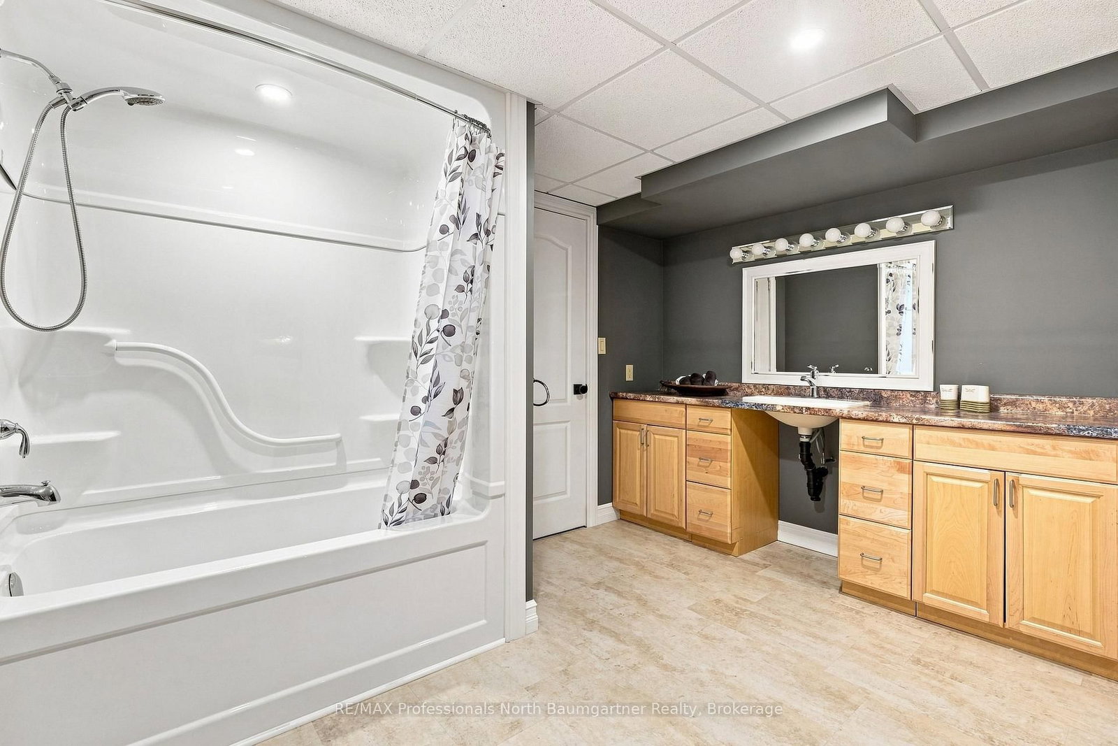 1018 Chicory Drive • Dysart et al, ON photo 33
