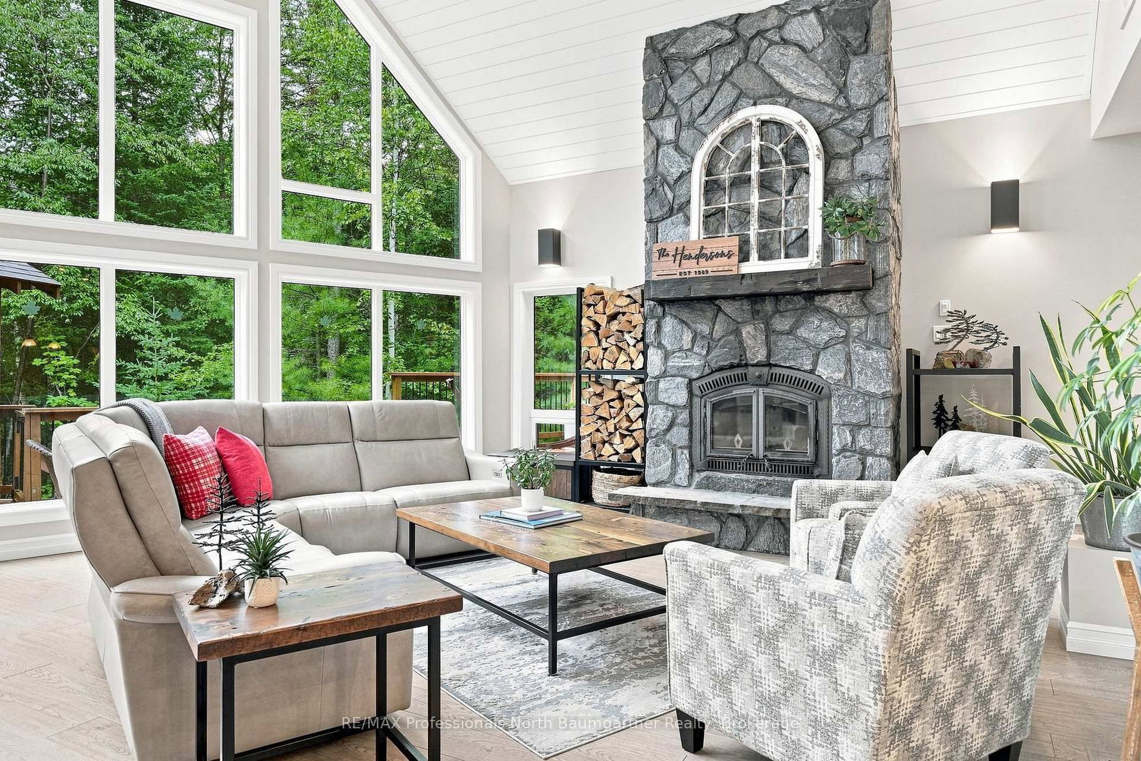 1018 Chicory Drive • Dysart et al, ON photo 7