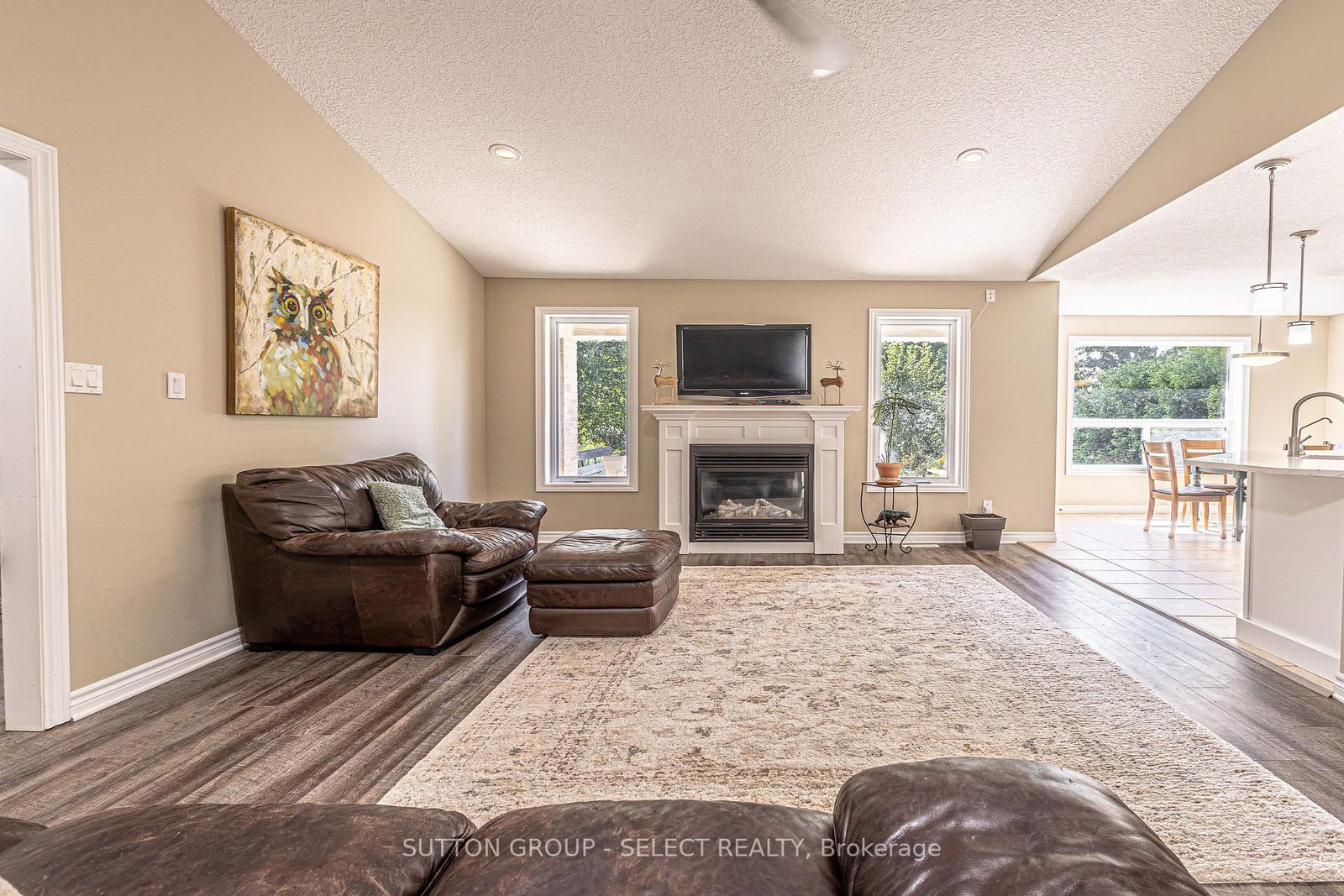 24 Brooker Trail • Thames Centre, ON photo 14