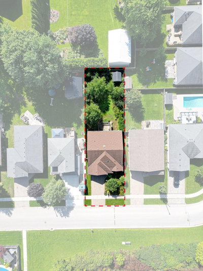 24 Brooker Trail • Thames Centre, ON photo 3