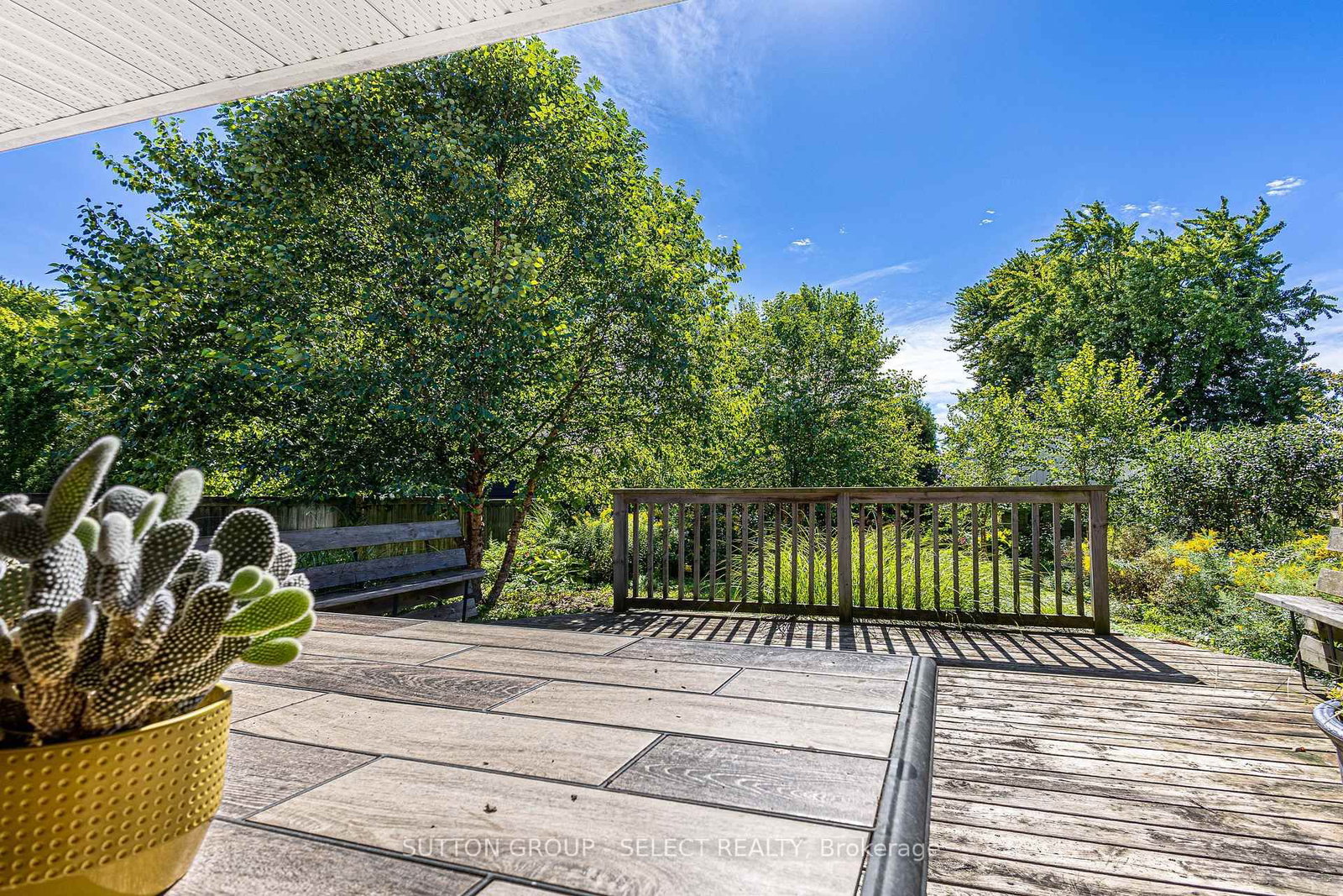 24 Brooker Trail • Thames Centre, ON photo 32