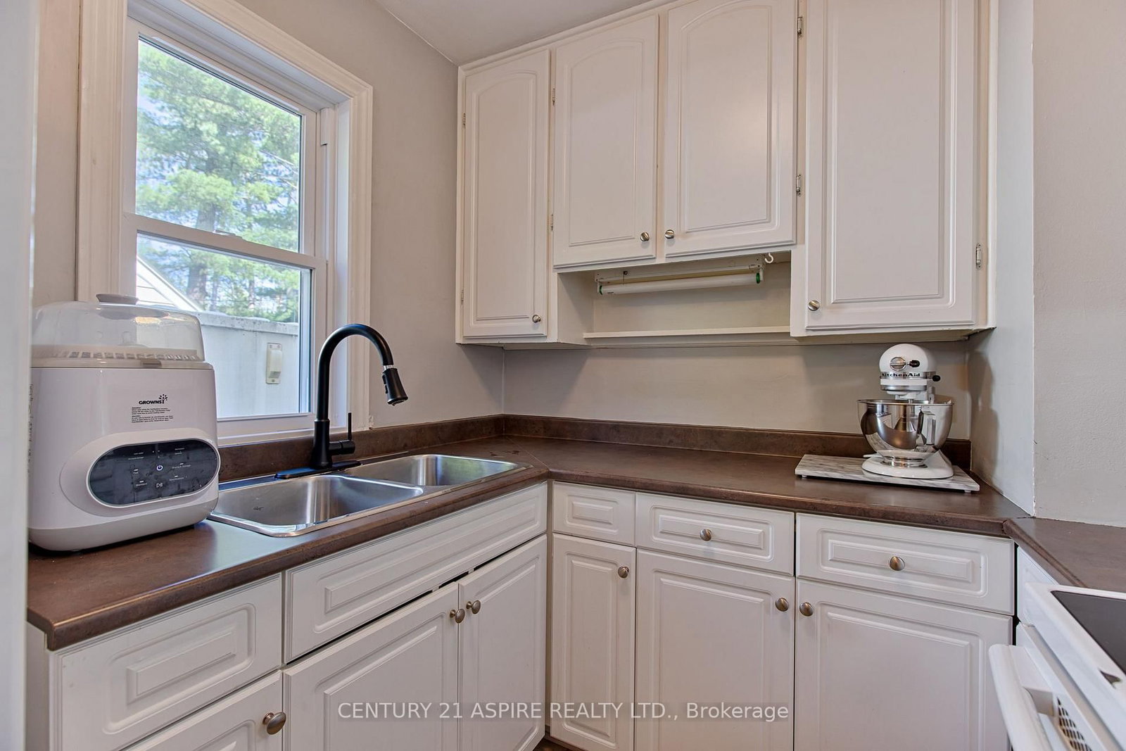 2 Thomson Crescent • Deep River, ON photo 13
