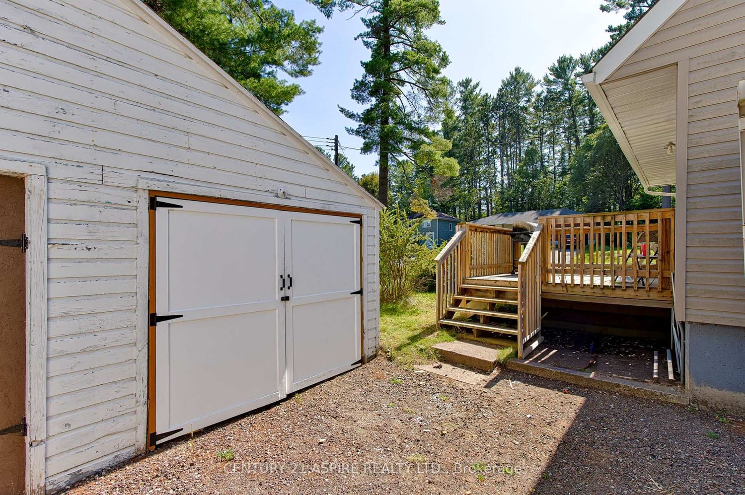 2 Thomson Crescent • Deep River, ON photo 2