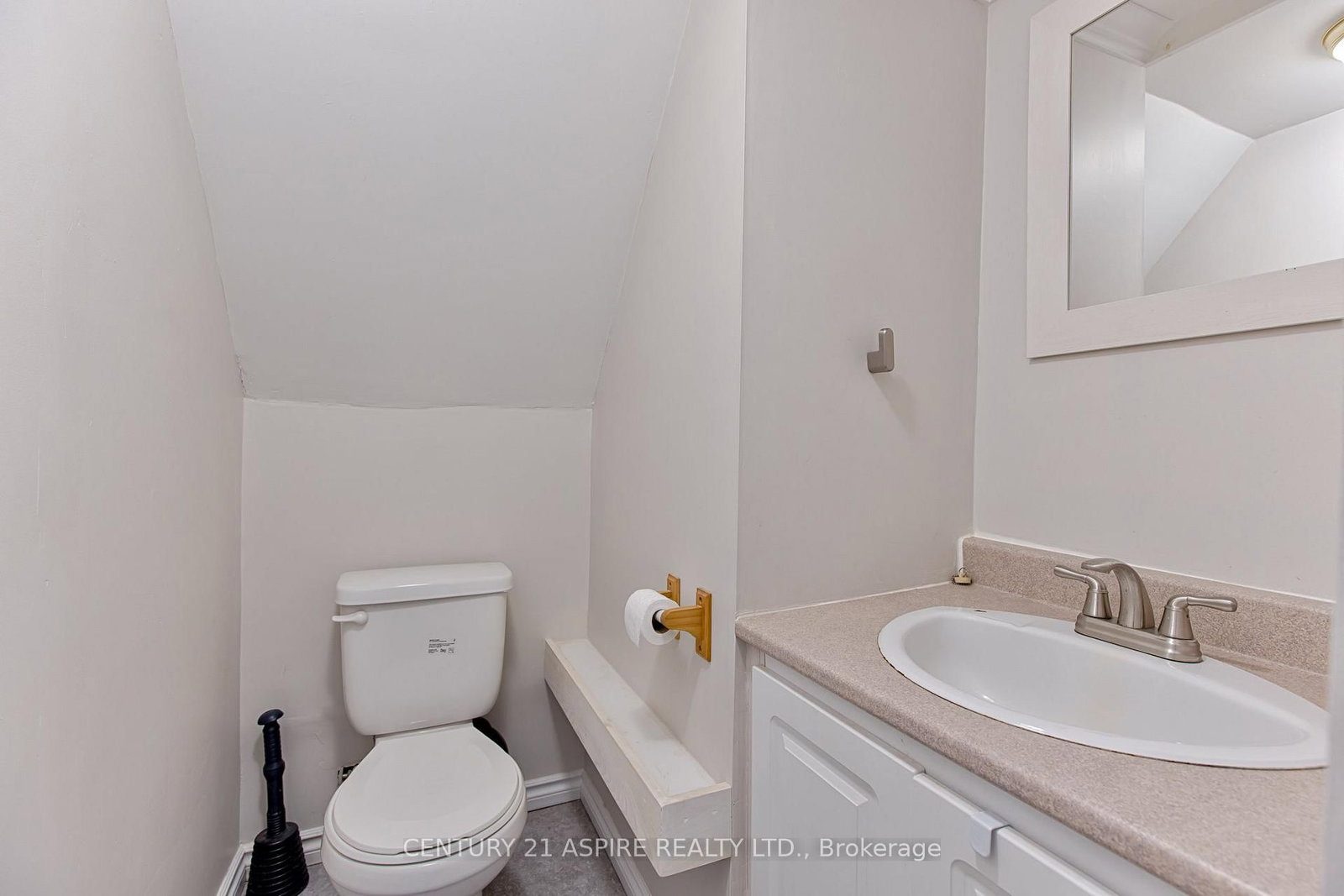 2 Thomson Crescent • Deep River, ON photo 27