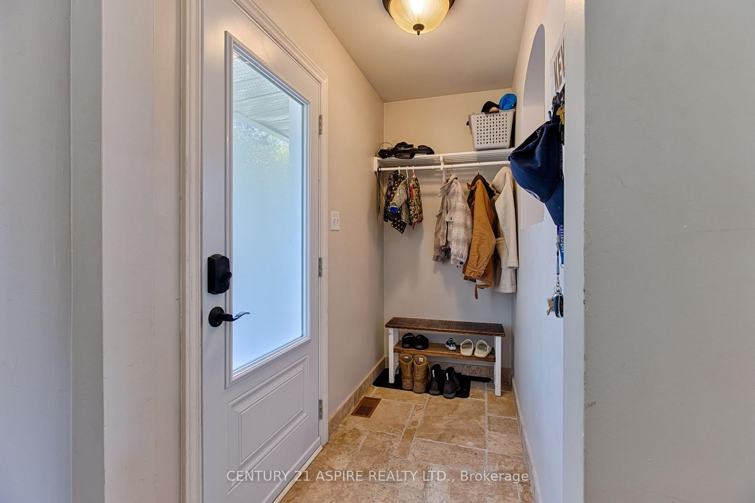 2 Thomson Crescent • Deep River, ON photo 5
